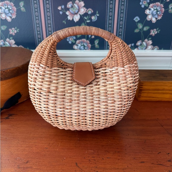 Woven Wicker Basket Handbag